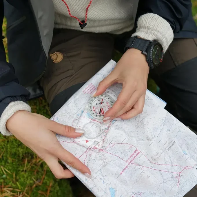 Brújula métrica Suunto A-30NH | Brújula de orientación precisa