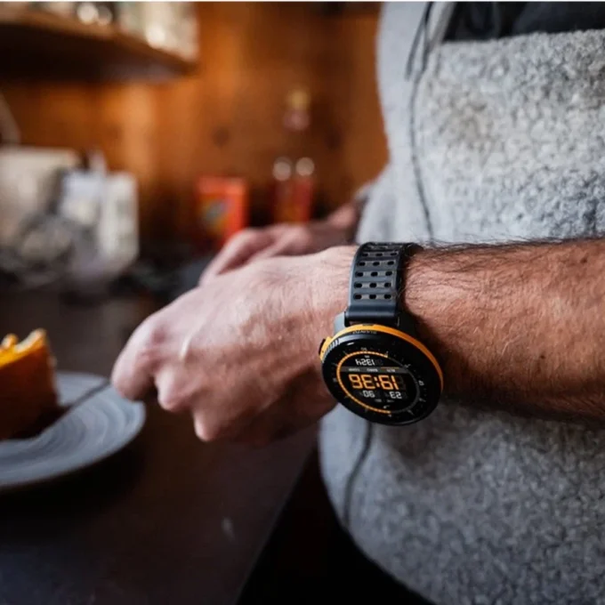 Caja de regalo del segundo aniversario del Suunto Vertical 2