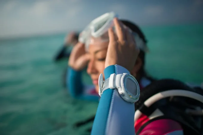 Suunto D4i Novo blanco: un ordenador de buceo ligero y compacto Suunto D4i Novo blanco: un ordenador de buceo ligero y compacto