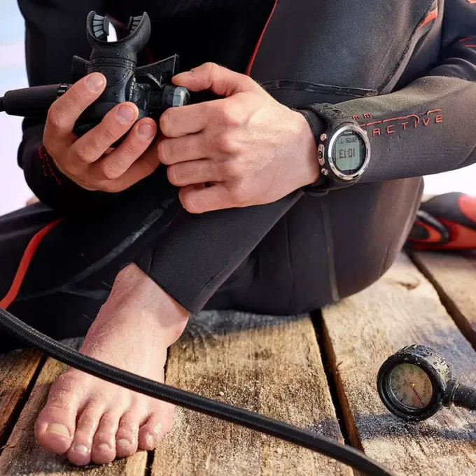 Suunto D4i Novo negro: el cable USB y la correa de extensión se venden por separado