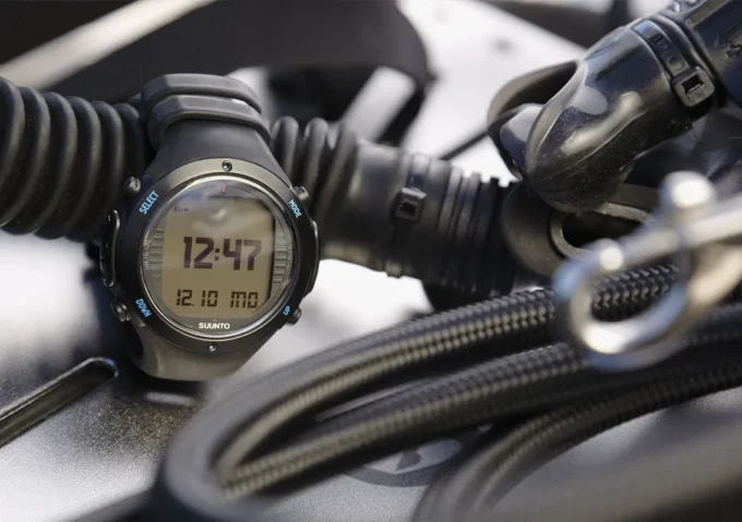 Suunto D6i novo negro – ordenador de buceo robusto con brújula 3D Suunto D6i novo negro – ordenador de buceo robusto con brújula 3D