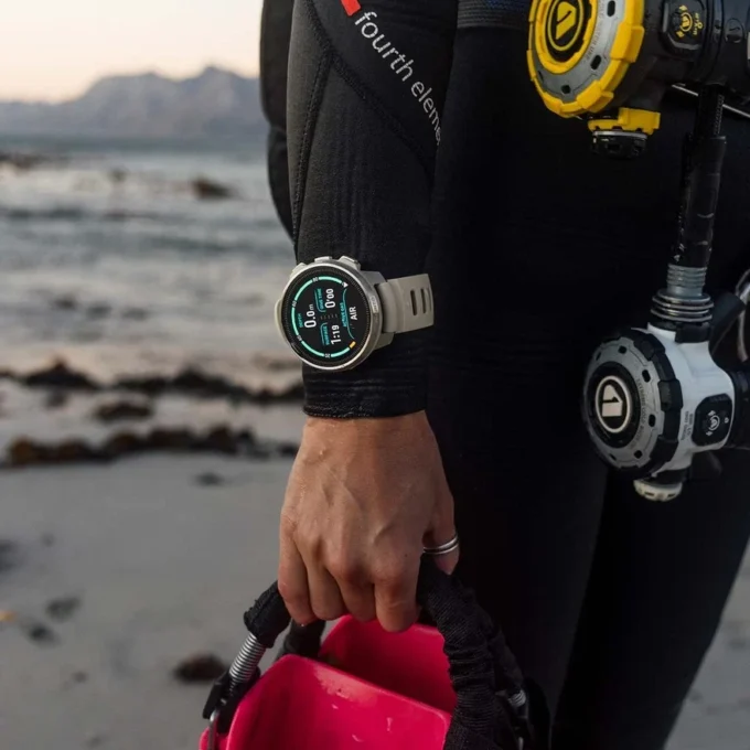 Suunto Ocean Sand: ordenador de buceo y reloj deportivo, todo en uno