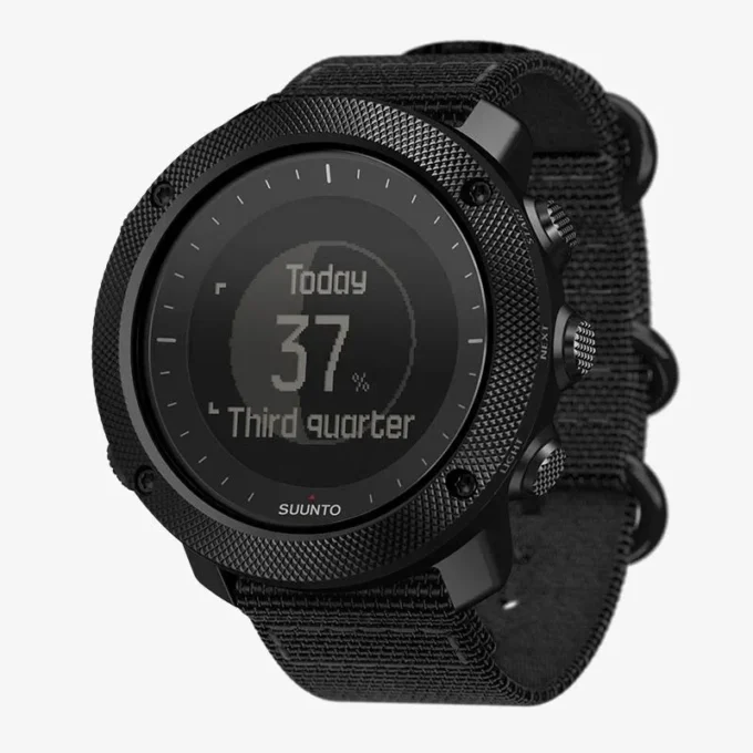 Suunto Traverse Alpha Stealth reacondicionado: el reloj para actividades al aire libre con GPS/GLONASS